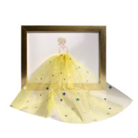 Gift gold frame dressing girl 13x18cm