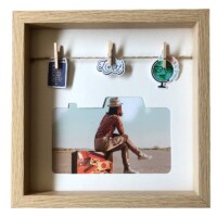 MDF Wood Trip Frame with Pins 20x25cm